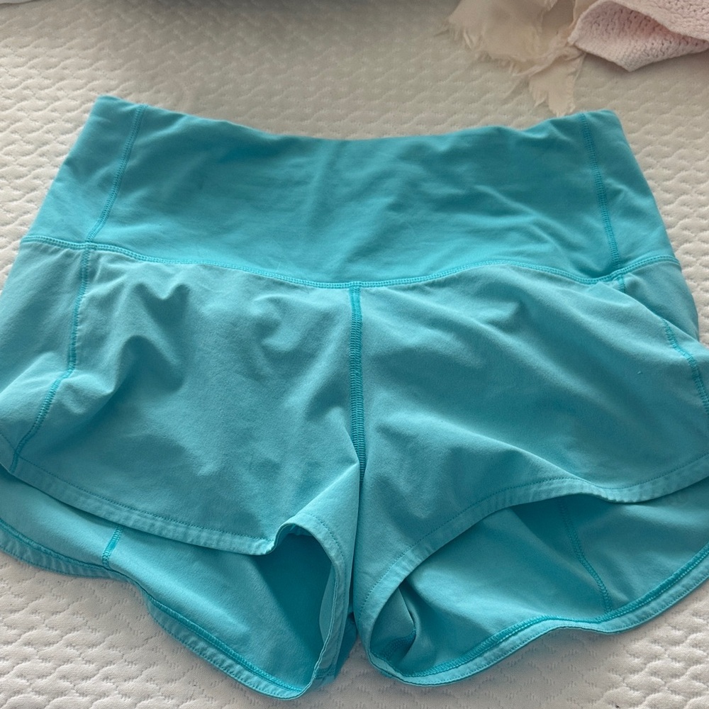 Lululemon Athletica Turquoise size 4 Athletic Shorts